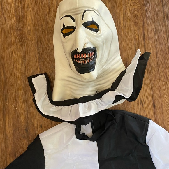 Art the Clown costume - Picture 1 of 2